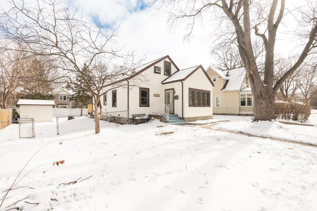 4121 2nd Street NE, Columbia Heights, MN 55421