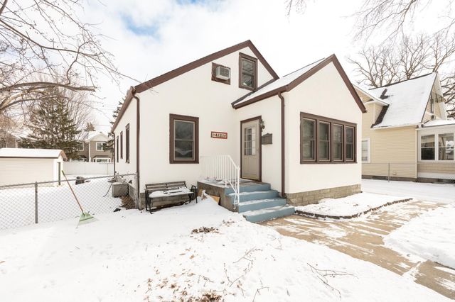 4121 2nd Street NE, Columbia Heights, MN 55421