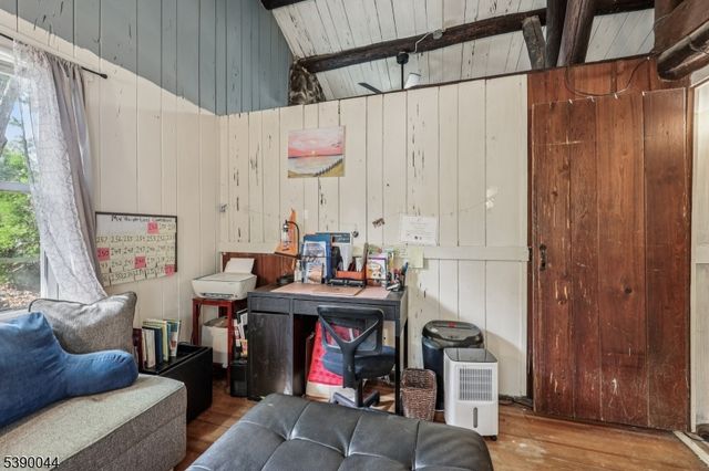 8 Woodland Rd, Ringwood Boro, NJ 07456