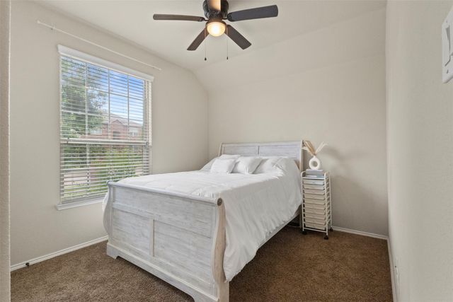 617 Wounded Knee Drive, Aubrey, TX 76227