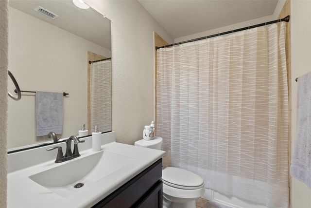 617 Wounded Knee Drive, Aubrey, TX 76227