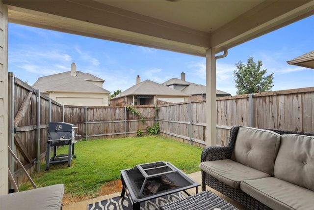 617 Wounded Knee Drive, Aubrey, TX 76227