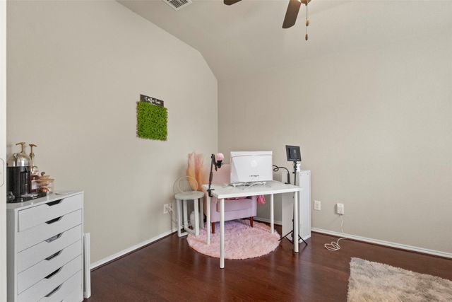 617 Wounded Knee Drive, Aubrey, TX 76227