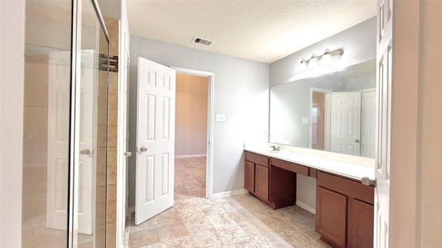 2102 Indian Clearing Trail, Rosenberg, TX 77471