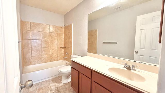 2102 Indian Clearing Trail, Rosenberg, TX 77471