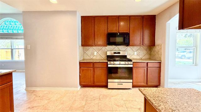 2102 Indian Clearing Trail, Rosenberg, TX 77471