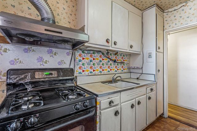 25-34 Union Street 5G, Flushing, NY 11354