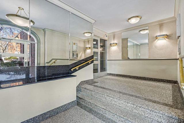 25-34 Union Street 5G, Flushing, NY 11354