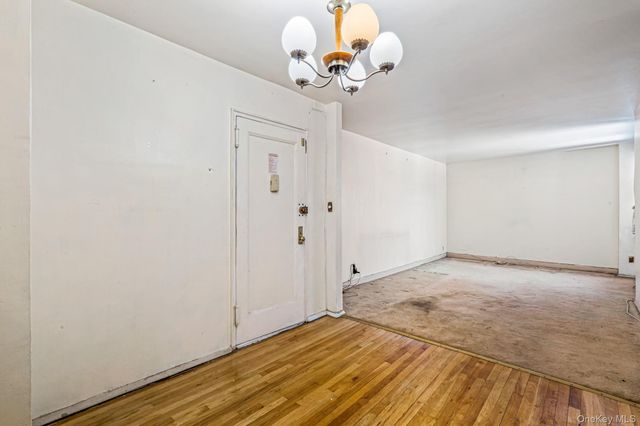 25-34 Union Street 5G, Flushing, NY 11354