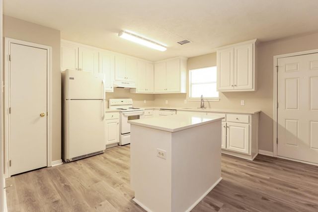 16360 Hidden River Court, Conroe, TX 77302