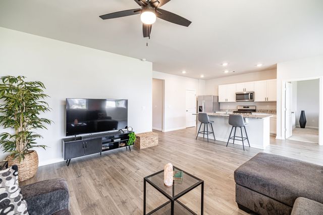 123 Saddle Horse Ln, Murfreesboro, TN 37129