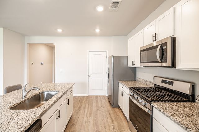 123 Saddle Horse Ln, Murfreesboro, TN 37129