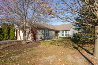 94 W Essington Drive, Round Lake, IL 60073
