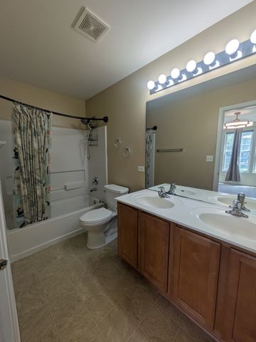 485 Conservatory Lane 485, Aurora, IL 60502