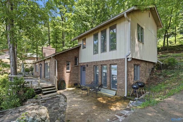 860 Snug Harbor Road, Grant, AL 35747