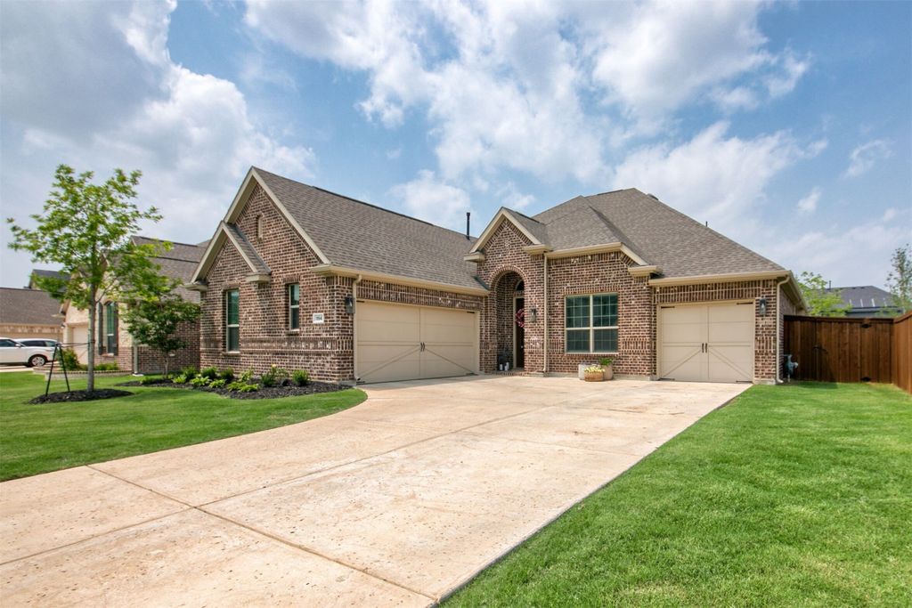 1194 Rosecrush Drive, Haslet, TX 76052