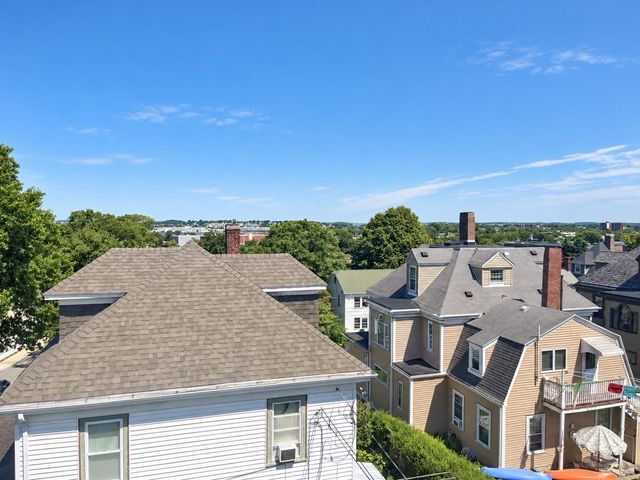 2 Laban Pratt Rd 2, Boston, MA 02122