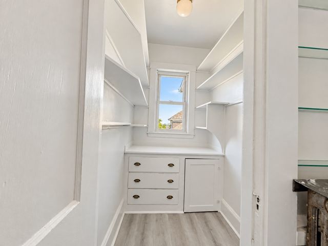 2 Laban Pratt Rd 2, Boston, MA 02122