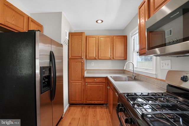 6410 CAVALIER DR, Alexandria, VA 22307