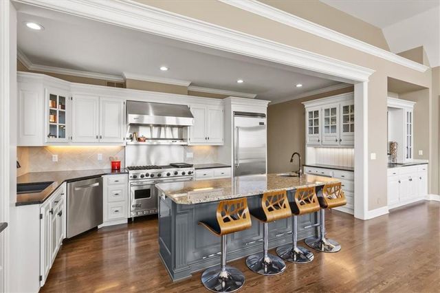 14001 DEARBORN Street, Overland Park, KS 66223