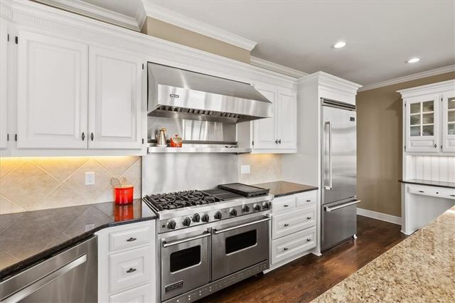 14001 DEARBORN Street, Overland Park, KS 66223