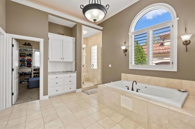 14001 DEARBORN Street, Overland Park, KS 66223