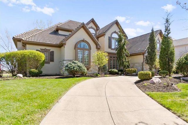 14001 DEARBORN Street, Overland Park, KS 66223