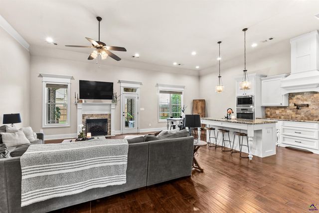 240 Lydia Drive, Bonaire, GA 31005