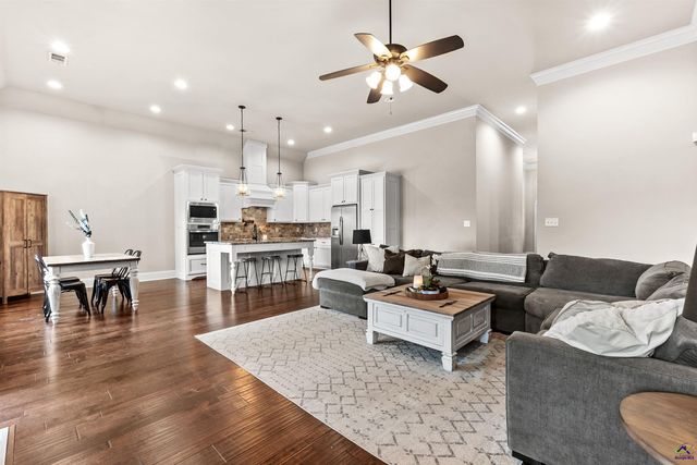 240 Lydia Drive, Bonaire, GA 31005