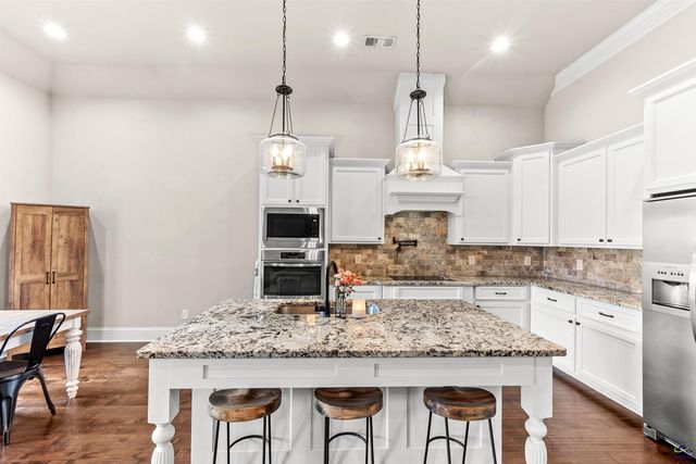 240 Lydia Drive, Bonaire, GA 31005