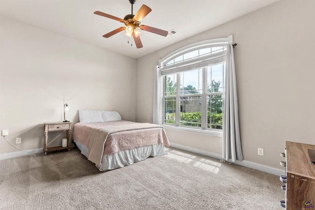 240 Lydia Drive, Bonaire, GA 31005