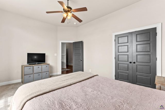 240 Lydia Drive, Bonaire, GA 31005