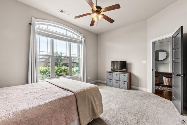240 Lydia Drive, Bonaire, GA 31005