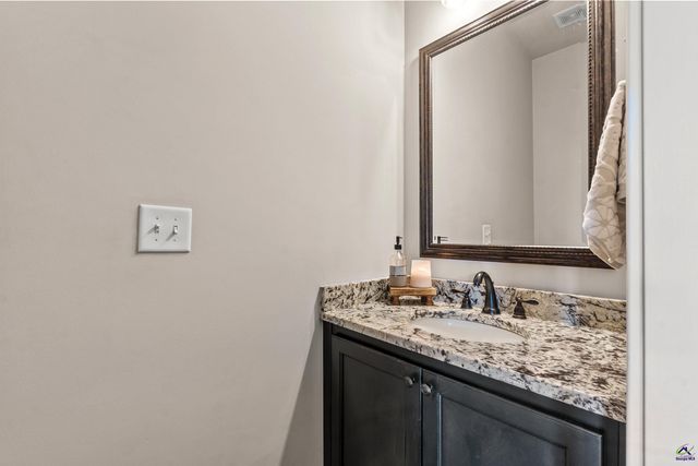 240 Lydia Drive, Bonaire, GA 31005