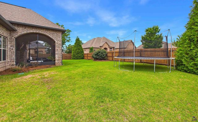 240 Lydia Drive, Bonaire, GA 31005