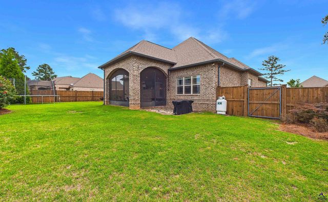 240 Lydia Drive, Bonaire, GA 31005