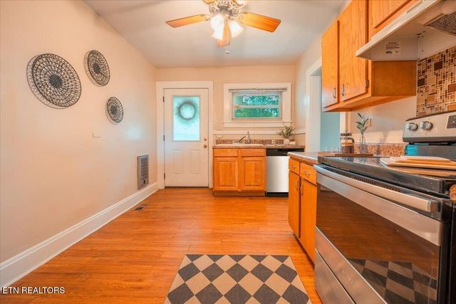 1211 Moses Ave, Knoxville, TN 37921
