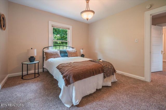 1211 Moses Ave, Knoxville, TN 37921