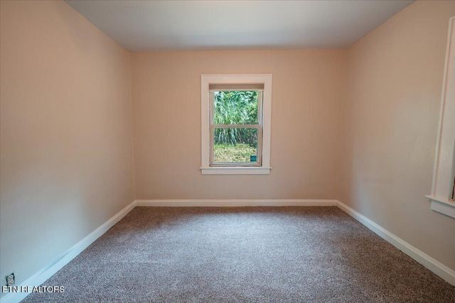 1211 Moses Ave, Knoxville, TN 37921