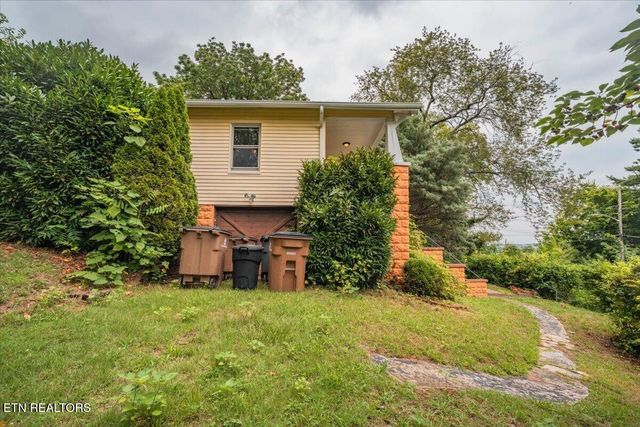 1211 Moses Ave, Knoxville, TN 37921