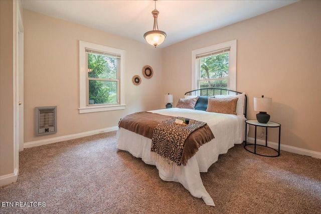1211 Moses Ave, Knoxville, TN 37921