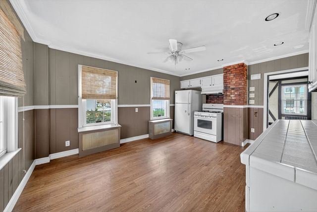 119 Tremont St, New Bedford, MA 02740