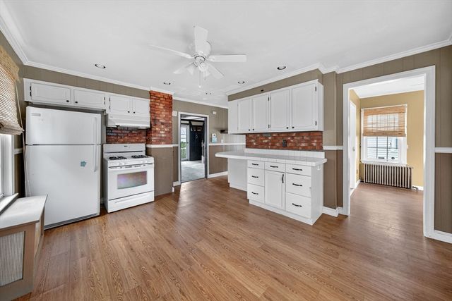 119 Tremont St, New Bedford, MA 02740