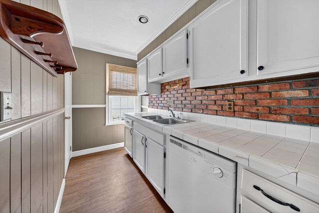 119 Tremont St, New Bedford, MA 02740