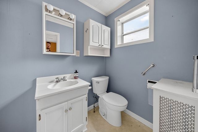 119 Tremont St, New Bedford, MA 02740