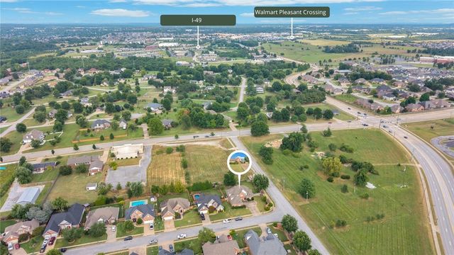 5213 42nd Street, Rogers, AR 72758