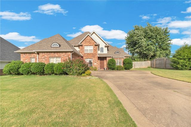 5213 42nd Street, Rogers, AR 72758