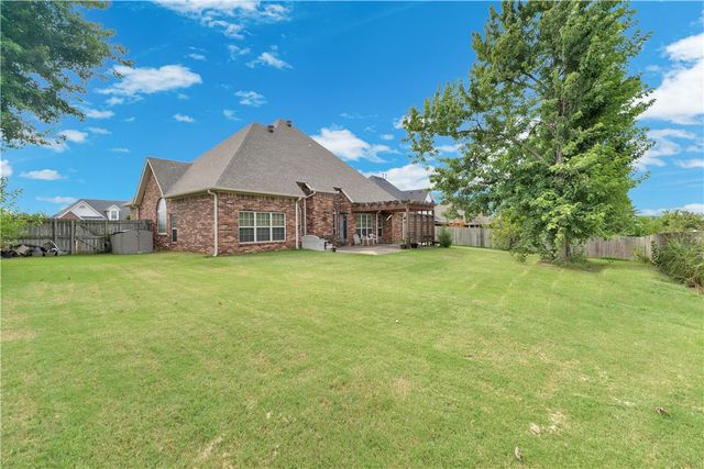 5213 42nd Street, Rogers, AR 72758
