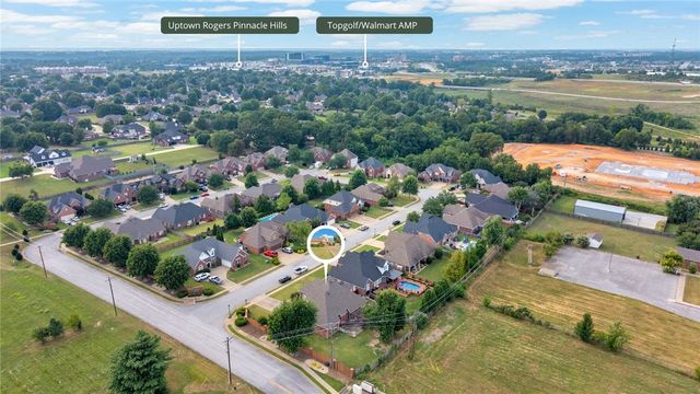 5213 42nd Street, Rogers, AR 72758