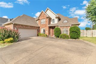 5213 42nd Street, Rogers, AR 72758